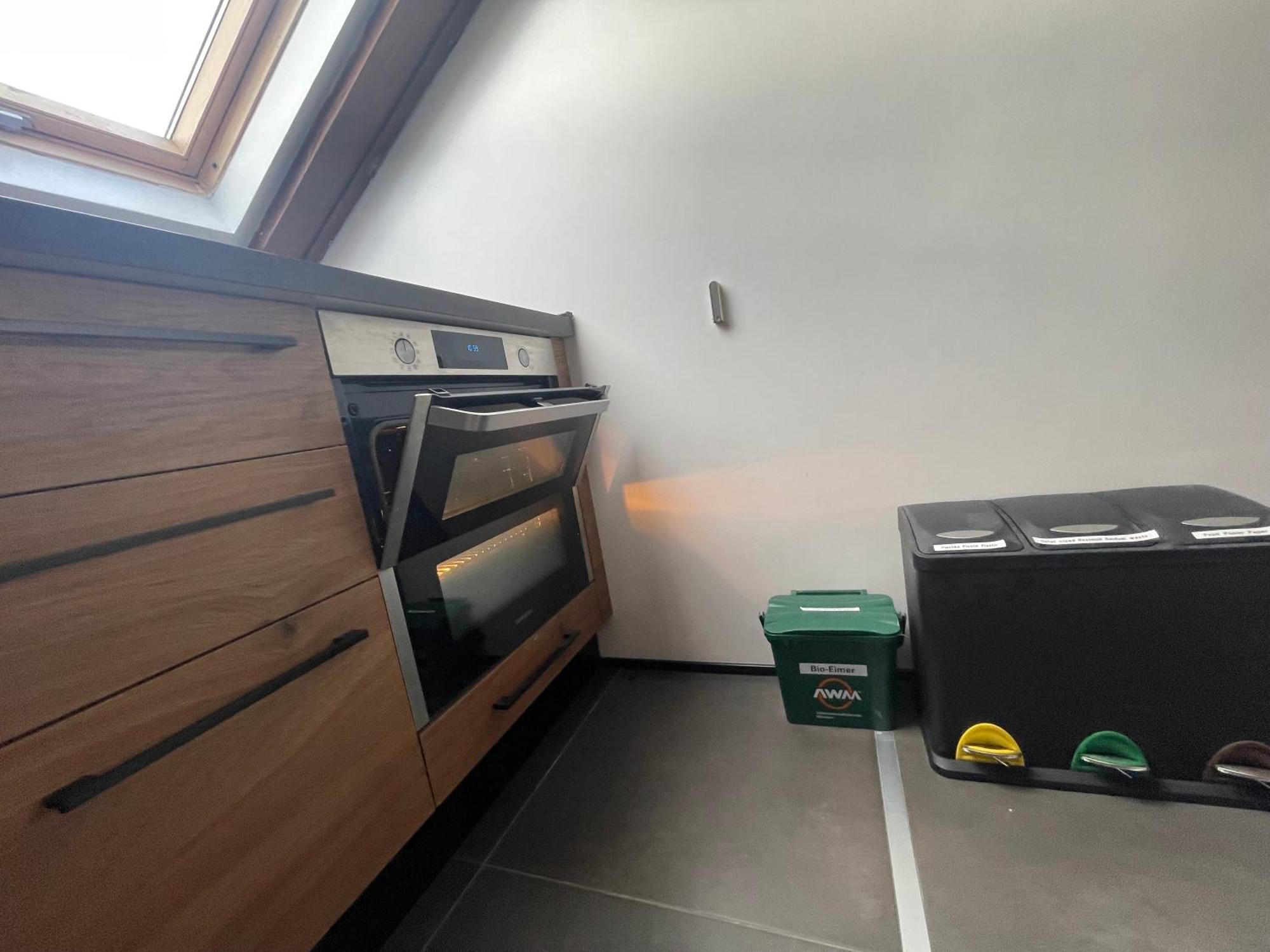 Appartement Milka - Balkon - Besplatan Parking - Samostalna Prijava Karlovac