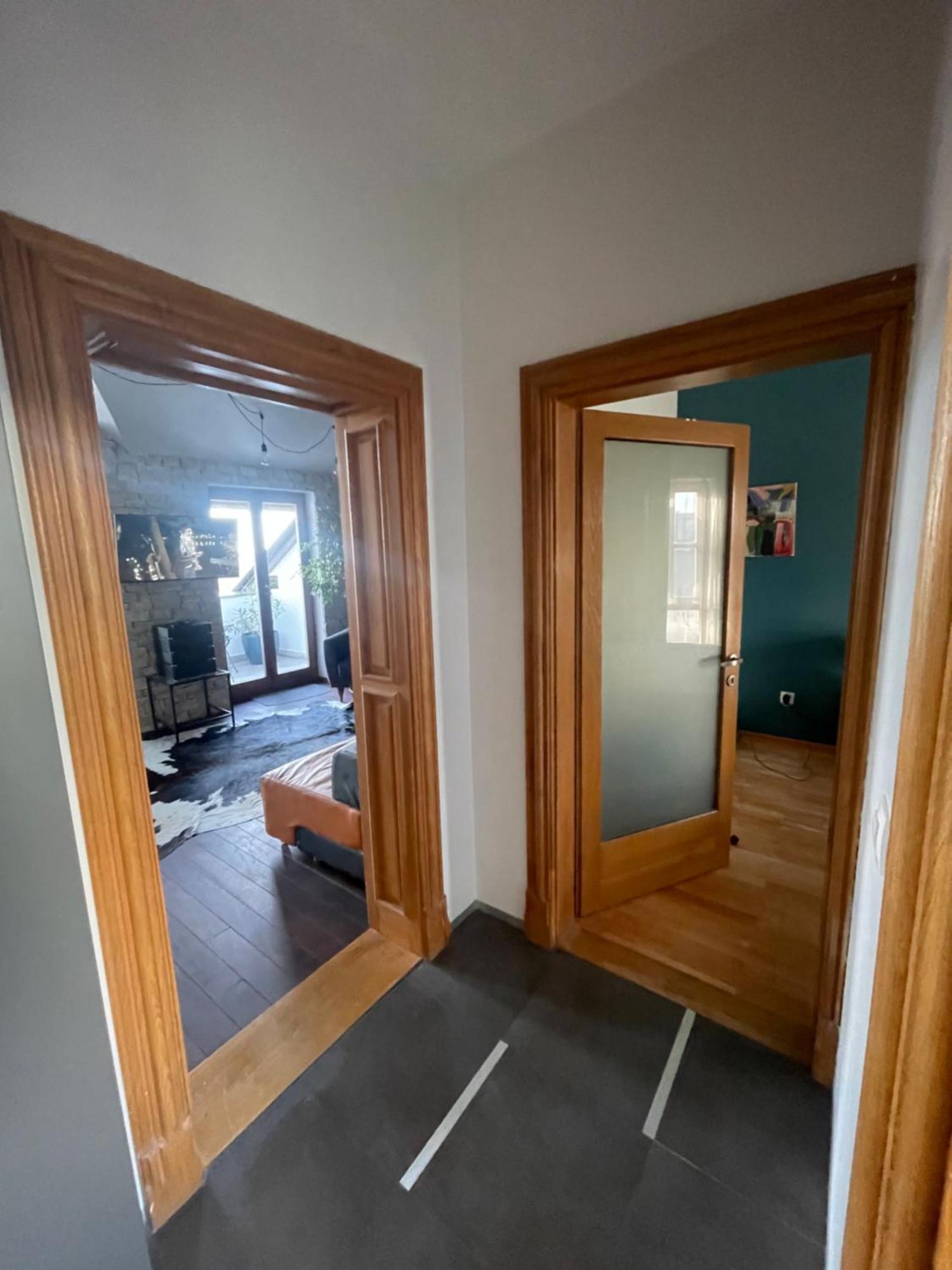Milka - Balkon - Besplatan Parking - Samostalna Prijava Karlovac